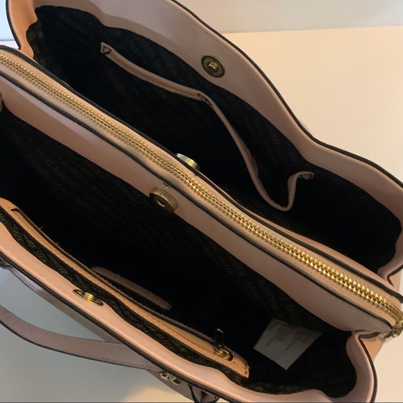 EUC Steve Madden Blush Pink Satchel Work Handbag & Clip on Change Purse Key Ring - Picture 9 of 15